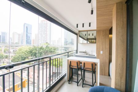 Varanda de apartamento à venda com 2 quartos, 64m² em Vila Cordeiro, São Paulo