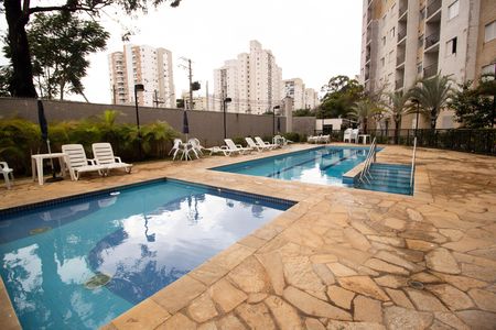 Apartamento para alugar com 52m², 2 quartos e 1 vaga Apartamento para alugar com 52m², 2 quartos e 1 vagaÁrea comum - Piscina