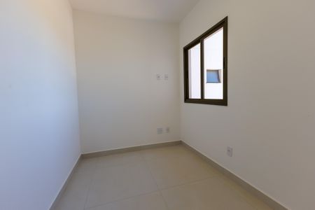 Apartamento para alugar com 74m², 3 quartos e 2 vagasQuarto 2