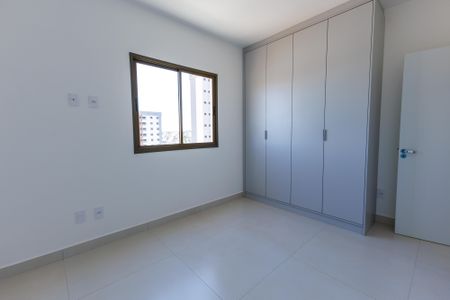 Apartamento para alugar com 74m², 3 quartos e 2 vagasSuíte