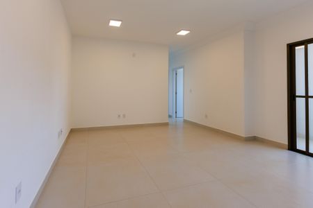 Sala de apartamento para alugar com 3 quartos, 74m² em Jardim Santiago, Indaiatuba
