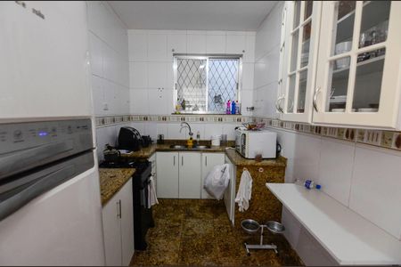 Casa à venda com 275m², 3 quartos e sem vagaCozinha