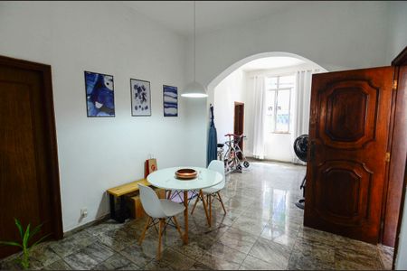 Casa à venda com 275m², 3 quartos e sem vagaSala 