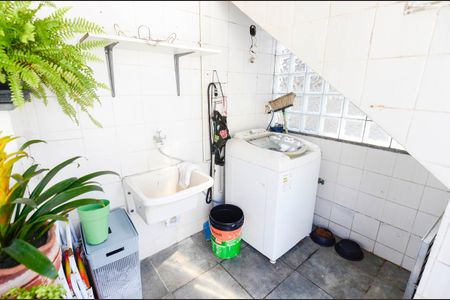 Casa à venda com 275m², 3 quartos e sem vagaÁrea de Serviço 