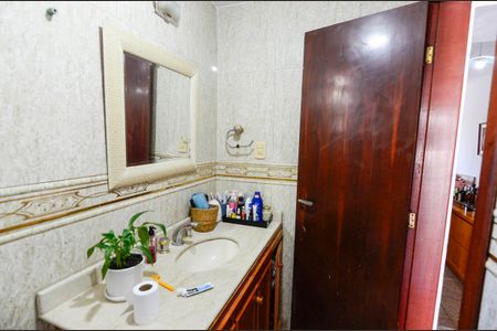 Casa à venda com 275m², 3 quartos e sem vagaBanheiro Casa 2