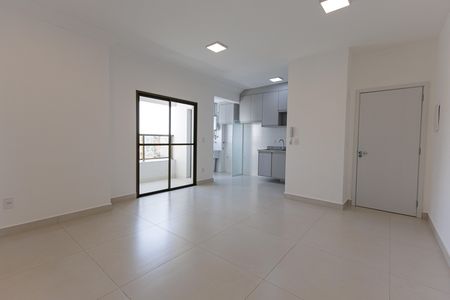 Apartamento para alugar com 74m², 3 quartos e 2 vagas Apartamento para alugar com 74m², 3 quartos e 2 vagasSala