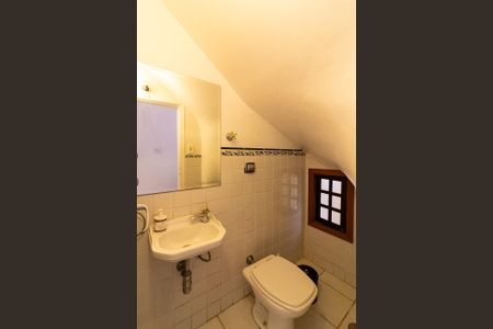 Casa à venda com 190m², 3 quartos e 4 vagas Casa à venda com 190m², 3 quartos e 4 vagasLavabo 2