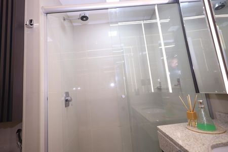 Banheiro de apartamento para alugar com 1 quarto, 30m² em Setor Marista, Goiânia