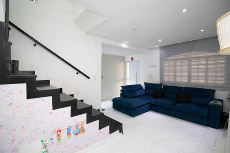 Sala de casa à venda com 2 quartos, 125m² em Vila Galvão, Guarulhos