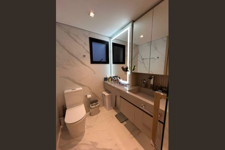 Apartamento à venda com 64m², 2 quartos e 1 vaga Apartamento à venda com 64m², 2 quartos e 1 vagaBanheiro da Suíte