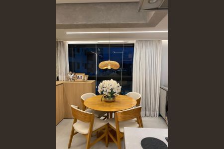 Apartamento à venda com 64m², 2 quartos e 1 vaga Apartamento à venda com 64m², 2 quartos e 1 vagaSala