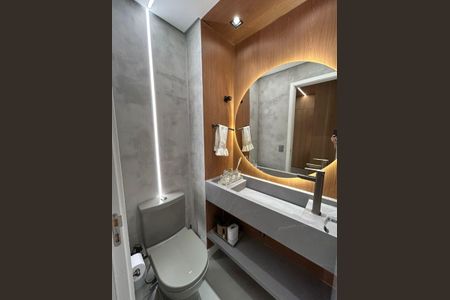 Apartamento à venda com 64m², 2 quartos e 1 vaga Apartamento à venda com 64m², 2 quartos e 1 vagaBanheiro Social