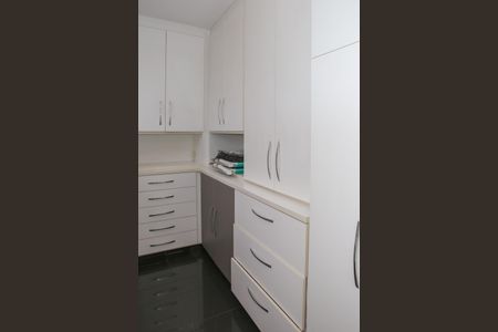 Apartamento à venda com 126m², 3 quartos e 2 vagasQuarto de Serviço