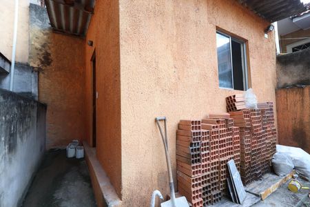 Casa à venda com 200m², 2 quartos e 2 vagasDepósito