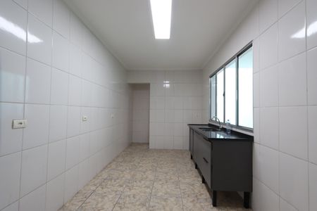 Casa à venda com 200m², 2 quartos e 2 vagasCozinha