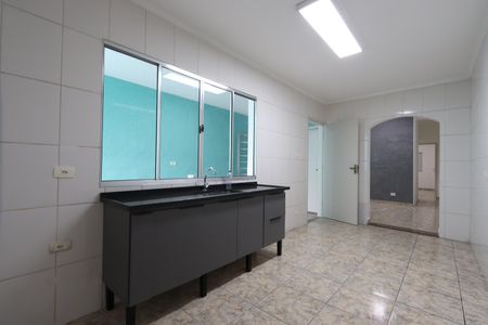 Casa à venda com 200m², 2 quartos e 2 vagasCozinha
