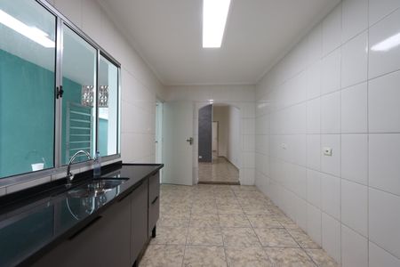 Casa à venda com 200m², 2 quartos e 2 vagasCozinha
