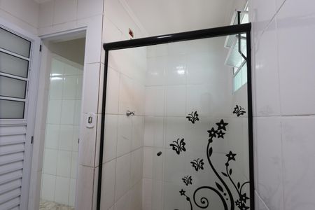 Casa à venda com 200m², 2 quartos e 2 vagasBanheiro Social