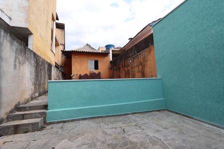 Casa à venda com 200m², 2 quartos e 2 vagasQuintal