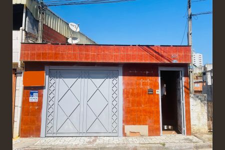 Casa à venda com 260m², 1 quarto e sem vagaPlaca instalada na fachada do imóvel 