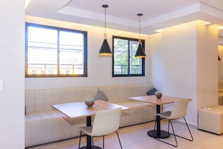 Apartamento para alugar com 37m², 2 quartos e sem vaga Apartamento para alugar com 37m², 2 quartos e sem vagaÁrea comum - Salão de festas