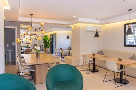 Apartamento para alugar com 37m², 2 quartos e sem vaga Apartamento para alugar com 37m², 2 quartos e sem vagaÁrea comum - Salão de festas