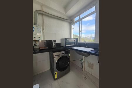 Apartamento à venda com 42m², 2 quartos e 1 vaga Apartamento à venda com 42m², 2 quartos e 1 vagaÁrea de Serviço