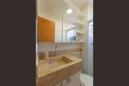 Apartamento à venda com 49m², 2 quartos e 1 vaga Apartamento à venda com 49m², 2 quartos e 1 vagaBanheiro