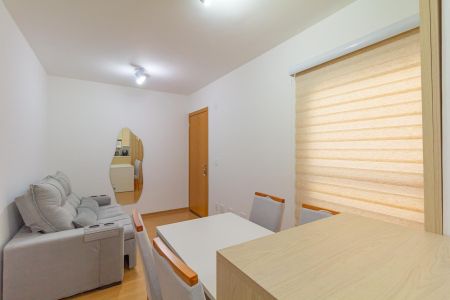 Sala de apartamento à venda com 2 quartos, 49m² em Igara, Canoas
