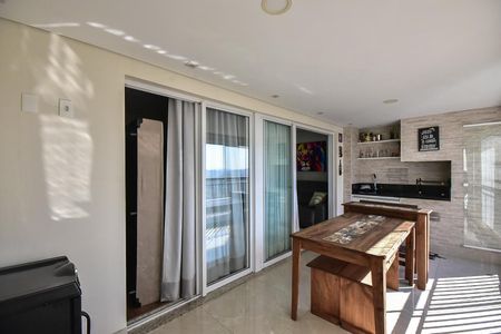 Apartamento à venda com 104m², 3 quartos e 2 vagasVaranda da Sala
