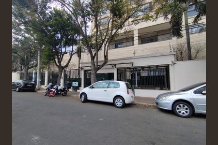 Apartamento à venda com 67m², 2 quartos e 2 vagas Apartamento à venda com 67m², 2 quartos e 2 vagasFachada e portaria