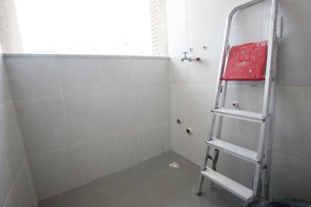 Apartamento à venda com 90m², 2 quartos e 1 vagaÁrea de Serviço