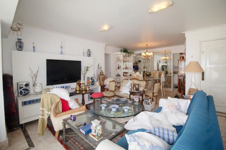 Apartamento à venda com 100m², 3 quartos e 3 vagasSala