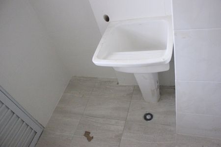 Apartamento para alugar com 55m², 2 quartos e 1 vagaÁrea de Serviço