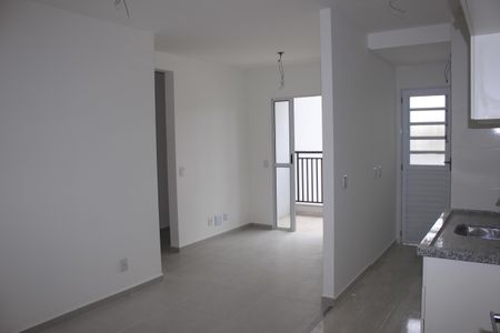 Sala de apartamento para alugar com 2 quartos, 55m² em Vila Iris, Guarulhos