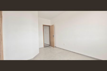 Casa à venda com 180m², 3 quartos e 2 vagas Casa à venda com 180m², 3 quartos e 2 vagasSuíte