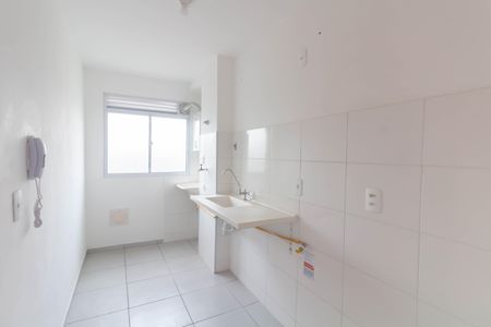 Apartamento para alugar com 44m², 2 quartos e 1 vaga Apartamento para alugar com 44m², 2 quartos e 1 vagaCozinha e Área de Serviço