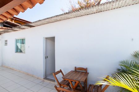 Casa à venda com 350m², 4 quartos e 2 vagasEdícula