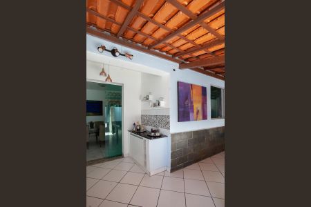 Casa à venda com 350m², 4 quartos e 2 vagasEspaço Gourmet