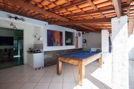 Casa à venda com 350m², 4 quartos e 2 vagasEspaço Gourmet