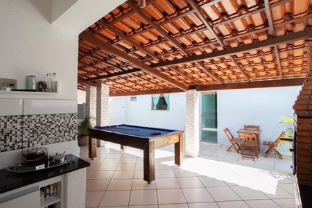 Casa à venda com 350m², 4 quartos e 2 vagasEspaço Gourmet