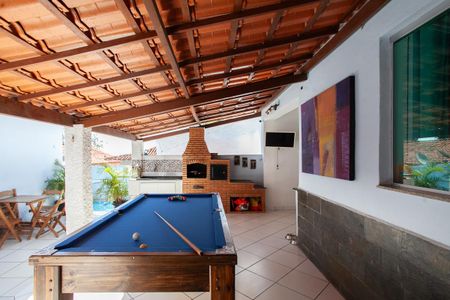 Casa à venda com 350m², 4 quartos e 2 vagasEspaço Gourmet