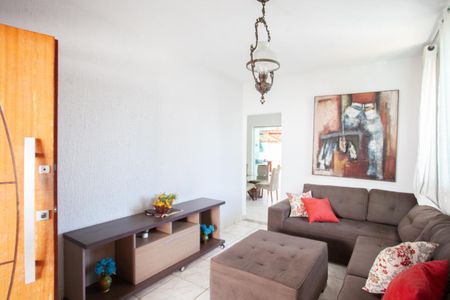 Sala de casa à venda com 4 quartos, 350m² em Santa Monica, Belo Horizonte