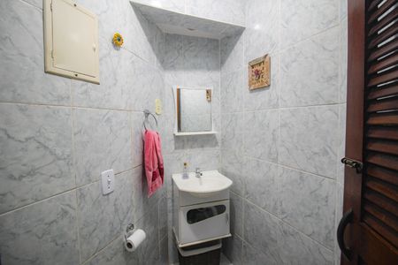 Casa para alugar com 170m², 4 quartos e 2 vagasLavabo