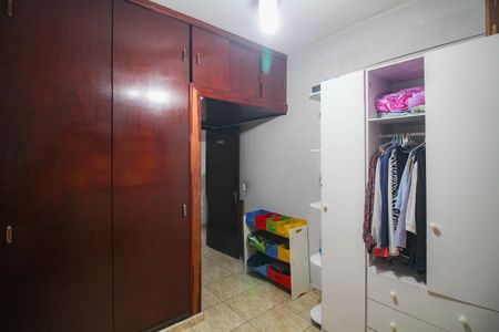 Casa para alugar com 170m², 4 quartos e 2 vagasQuarto 2