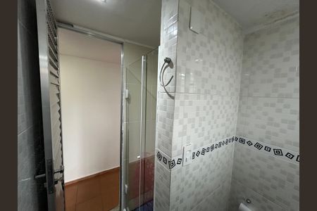 Apartamento para alugar com 70m², 2 quartos e sem vagaBanheiro