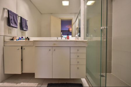 Apartamento para alugar com 92m², 2 quartos e 2 vagasBanheiro Suíte