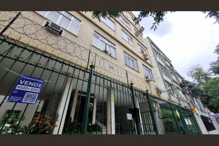 Apartamento à venda com 58m², 2 quartos e 1 vagaFachada