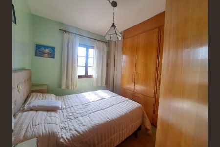 Casa à venda com 160m², 3 quartos e 4 vagasSuíte