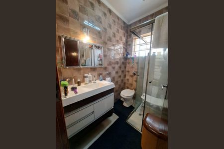 Casa à venda com 160m², 3 quartos e 4 vagasBanheiro da Suíte